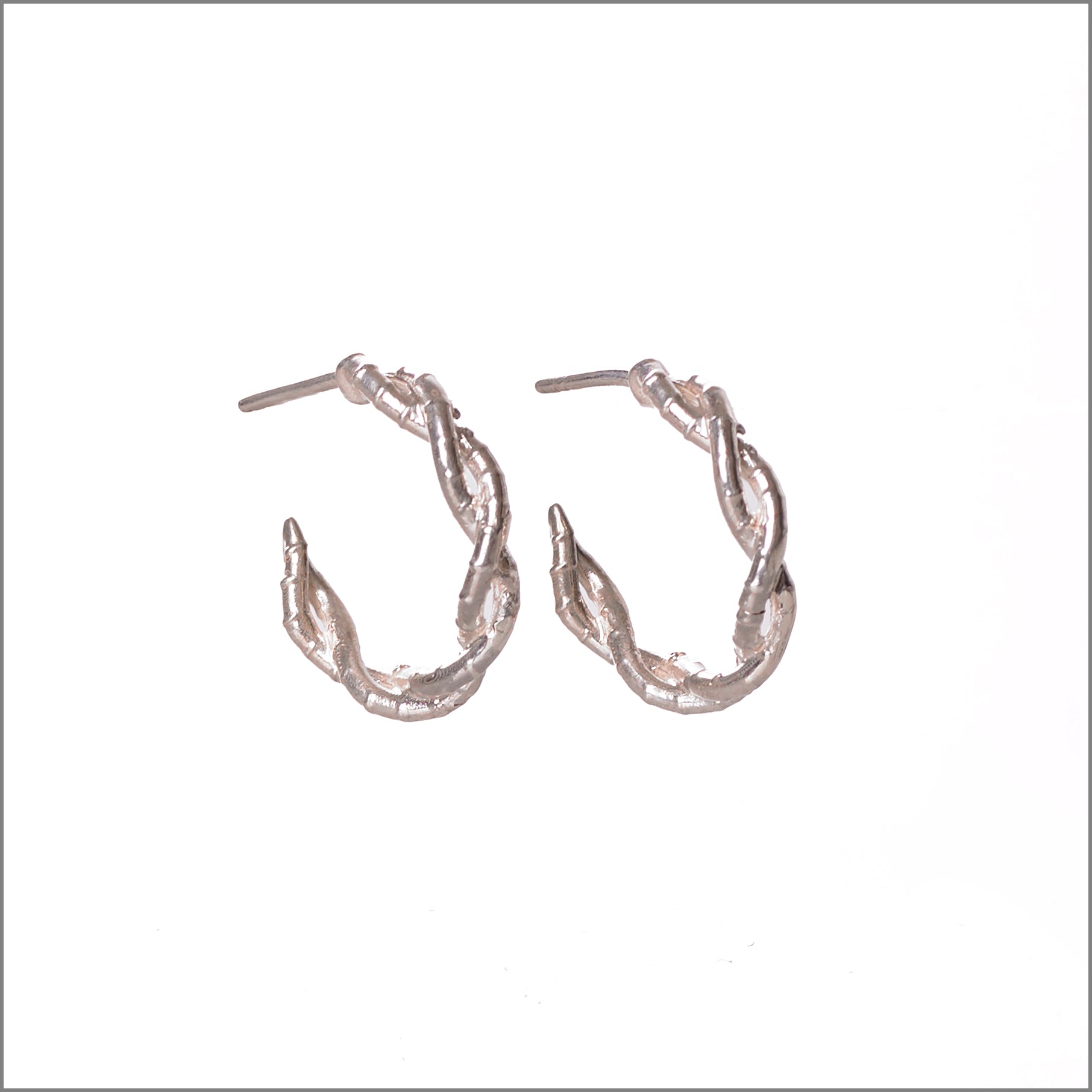 Medium Sable Hoops in 18K White Gold